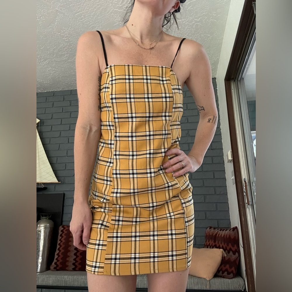 Yellow plaid mini dress - Picture 1 of 4